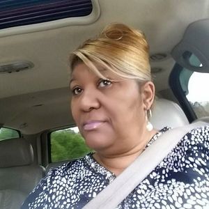 Meet your Posher, Yvette